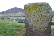 Craw Stane mit dem Tap o’ Noth im Hintergrund