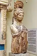 Karyatide