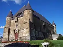 Wehrkirche von Saint-Juvin im Département Ardennes