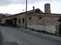 Ölmühle an der Ortseinfahrt von Pagondas