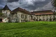 Ruine von Schloss Pomorzany (bei Lemberg)