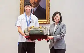 Peng Ming-yang (links) im Jahr 2021