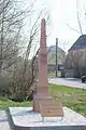 Nachbildung der Ganzmeilensäule Nr. 4 von 1722 (Rochlitzer Porphyr)
