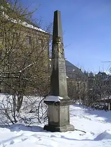 Distanzsäule Grünhain