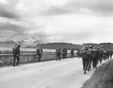 Soldaten der 10th Mountain Division auf dem Weg nach Norden