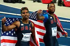 Die zweit- und drittplatzierten US-Amerikaner Terrence Trammell (links) und David Payne feierten ihre&nbsp;Medaillen