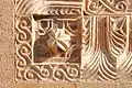 Detail der Skulptur von einem Rahmen an der nördlichen Fassade das Ġazaleh-Haus