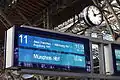 Zugzielanzeiger am Gleis 11 im Leipziger Hauptbahnhof