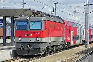 1144 097 mit REX in St. Pölten Hbf