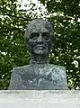 Büste des Denkmals in Berlin-Steglitz von Magdalena Müller-Martin