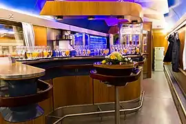 Bar im Clubwagen