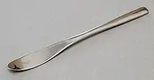 Grapefruitlöffel/-messer mit spezieller Spitze