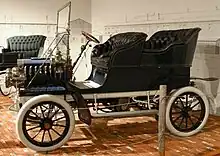 1904 Auburn mit schwer zu reinigenden Reifen