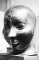 Kopf, Kupfer getrieben lebensgroß, 1926, in der Kunsthalle Mannheim als entartet beschlagnahmt, verschollen