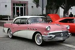Buick Century Riviera Serie 60 Hardtop Sedan (1956)