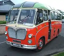 Bedford C5 mit Duple Super-Vista-Aufbau