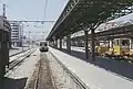 Schmalspuriger Dieseltriebwagen der Baureihe 2300 in der Estación de El Humedal