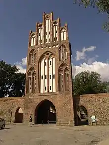 Treptower Tor(Haupttor, Stadtseite)