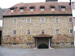 Getreidekasten mit Weinbaumuseum