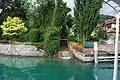 Einfluss den Dorfbaches in den Thunersee