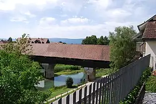Holzbrücke über die Alte Aare