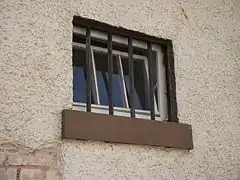 Zellenfenster von außen