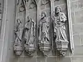Figurengruppe am Westportal
