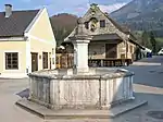 Das denkmalgeschützte Lagerhaus Sonneck II und Marktbrunnen