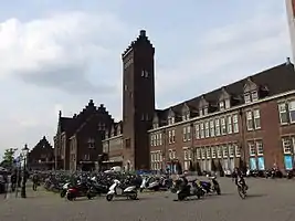 Das Bahnhofsgebäude (2014)