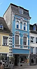 Wohn- und Geschäftshaus