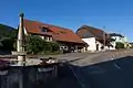 Au Village