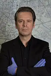 Professor T. (Matthias Matschke, 2017)