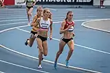 Rachel Schneider (weißes Trikot)Rang acht in&nbsp;15:30,00&nbsp;min
