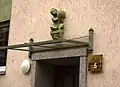 Knabe wohl mit Kürbis
