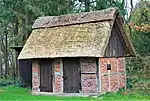 Schafstall und Herzhaus