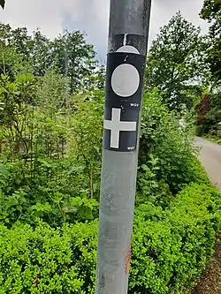 Markierung Tourenweg und Ems-Hase-Hunte-Else-Weg beim Gut Ostenwalde