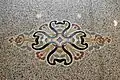 Mosaik im Erdgeschoss