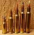 von Links:.22&nbsp;TCM, .221&nbsp;Remington&nbsp;Fireball, .222&nbsp;Remington, .223&nbsp;Remington, .222&nbsp;Remington&nbsp;Mag.