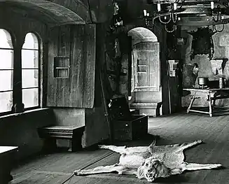 Innen angebrachte Fensterläden in der Burg Gnandstein, 1937