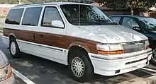 Chrysler Town & Country (1991–1995)