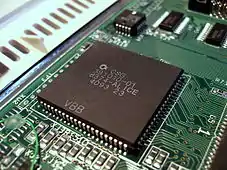 Custom-Chip Alice im PLCC-Gehäuse(MOS Technology 8374)