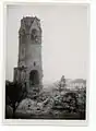 Verbliebener Kirchturm nach Sprengung des Kirchenschiffs am 17. Februar 1952.