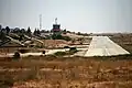 Tower und Rollbahn am südlichen Bereich der Chazerim Airbase