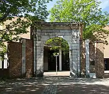 Torbogen des Klosterather Hofes