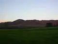 Die Adelegg mit dem Schwarzen Grat, Zielpunkt des HW 5, führt in über 1000&nbsp;m Höhe und lässt das westliche Allgäu erleben.