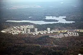 Wohngebiet Lövgärdet mit dem See Surtesjön