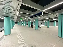 Station Arany János utca