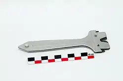 Manueller Messerschärfer aus Frankreich, aus Metall mit Keramikeinsätzen