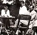 Alexander mit Kindern Lukretia und Carlo 1918 oder 1919