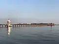 Alter Leuchtturm links nach Restaurierung und neuer Leuchtturm rechts